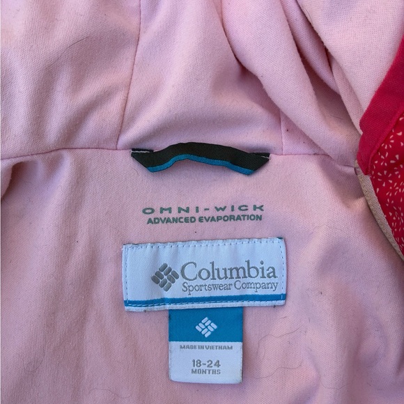 Columbia 18-24 month rain shell with fleece lining - Picture 3 of 3